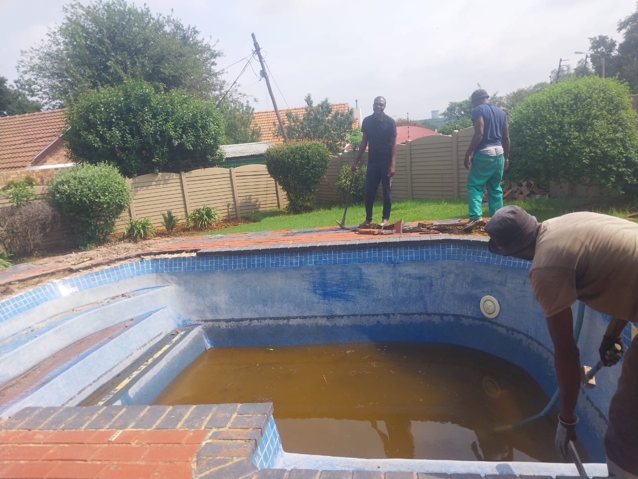 WhatsApp Image 2025-11-18 at 16.39.47 (1)